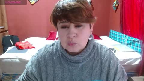 S A S H A R O S E online show from November 29, 2:10 pm