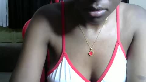sassy_lyne online show from December 2, 10:28 am