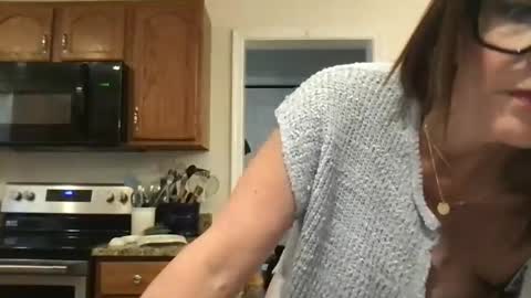 sassynsweetmilf online show from March 23, 3:29 pm