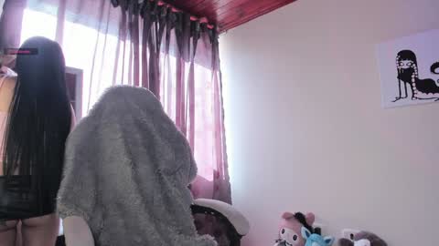 Snapshot of satanbabee_ chatting on February 1, 8:47 pm im expecting 300 thumbs up on my altar online show from February 1, 8:47 pm