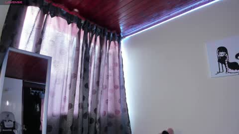 Snapshot of satanbabee_ chatting on January 25, 10:28 pm im expecting 300 thumbs up on my altar online show from January 25, 10:28 pm