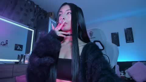 Snapshot of satanbabee_ chatting on September 18, 12:42 am im expecting 300 thumbs up on my altar online show from September 18, 12:42 am