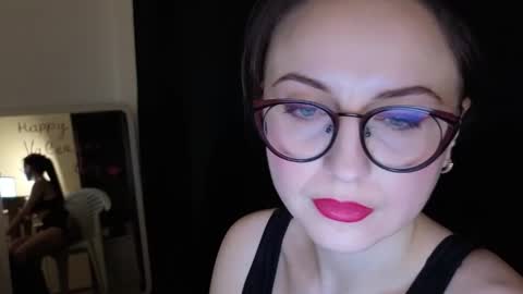 Lori online show from February 14, 9:17 pm