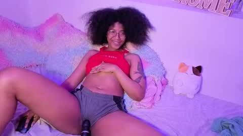 saturno_vibes online show from March 12, 8:39 am