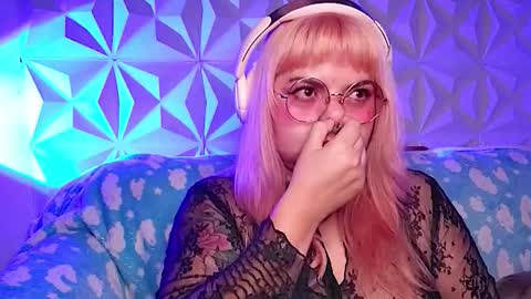 Gina George online show from March 27, 11:27 pm