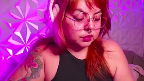 Gina George online show from September 16, 1:24 am