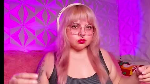 Gina George online show from February 4, 1:08 am