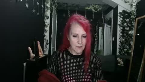 Snapshot of saucysky chatting on January 19, 8:39 am SaucySky online show from January 19, 8:39 am