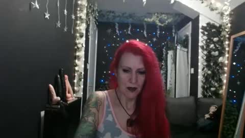 Snapshot of saucysky chatting on January 26, 10:02 pm SaucySky online show from January 26, 10:02 pm