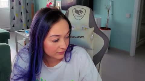 Ariel online show from February 25, 3:05 am