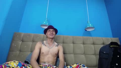 SavageLover  online show from October 29, 4:06 am