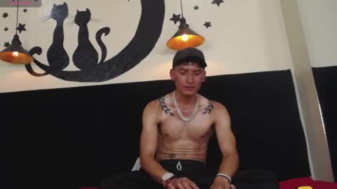 SavageLover  online show from October 25, 5:26 am