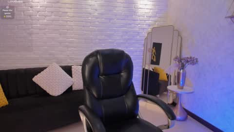 Snapshot of savannahstorm_ chatting on February 5, 11:39 pm S a v a n n a h online show from February 5, 11:39 pm