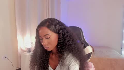 Snapshot of savannahwildee chatting on January 12, 12:23 pm Savannahwildee online show from January 12, 12:23 pm