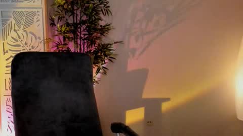 save the qween online show from February 10, 12:08 pm