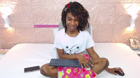 Snapshot of savory_pussy18 chatting on January 3, 1:14 pm savory_pussy18 online show from January 3, 1:14 pm