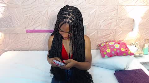 Snapshot of savory_pussy18 chatting on January 24, 1:36 pm savory_pussy18 online show from January 24, 1:36 pm