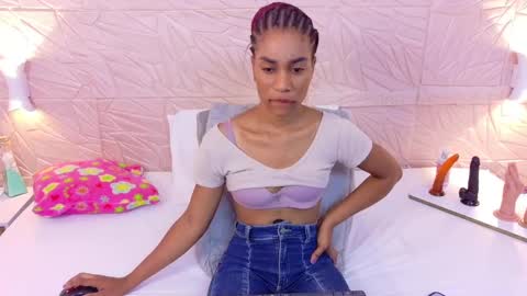 Snapshot of savory_pussy18 chatting on September 16, 2:36 pm savory_pussy18 online show from September 16, 2:36 pm