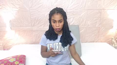 Snapshot of savory_pussy18 chatting on February 17, 1:22 pm savory_pussy18 online show from February 17, 1:22 pm