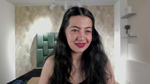 Saya Amaretto  online show from January 13, 10:14 pm