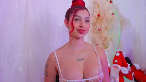 scarleett jones online show from December 21, 10:46 pm