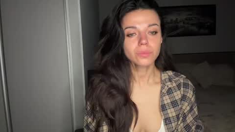 Sophie online show from June 4, 7:02 am