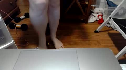 Snapshot of scarlet_envyy chatting on October 16, 10:12 pm scarlet_envyy online show from October 16, 10:12 pm