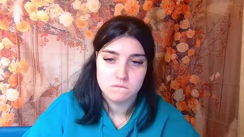 ScarletCargo online show from November 9, 5:42 pm