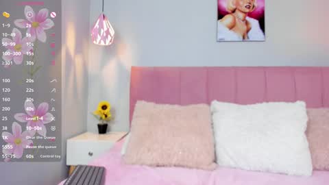 Scarlet  online show from February 8, 3:21 pm