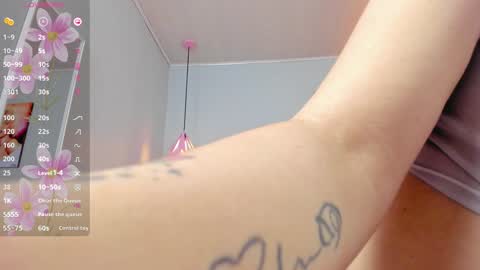 Scarlet  online show from January 30, 8:54 am