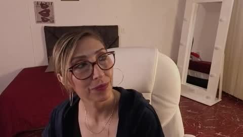 Scarlett online show from April 1, 11:55 am