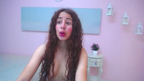 Scarlett online show from March 29, 1:32 pm