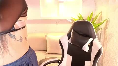 Scarlett online show from December 16, 1:28 pm