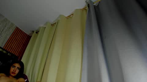 Scarlett zin follow me online show from March 22, 9:54 pm