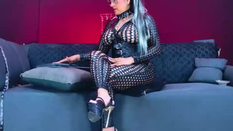 Marisol  online show from February 18, 6:40 pm