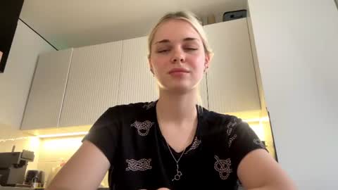 Scarlett online show from July 7, 2:20 pm