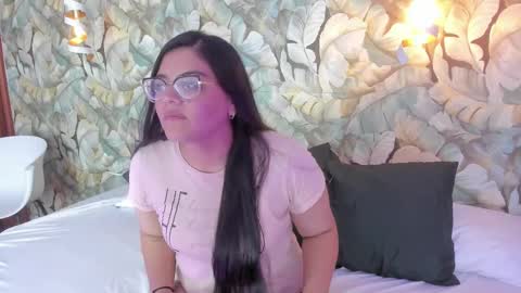 Snapshot of scarlettwhitmore chatting on September 23, 3:48 am Scarlett Whitmore online show from September 23, 3:48 am