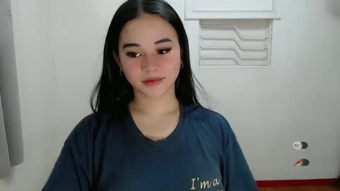 Snapshot of scarletvamp chatting on January 24, 1:57 pm scarletvamp online show from January 24, 1:57 pm