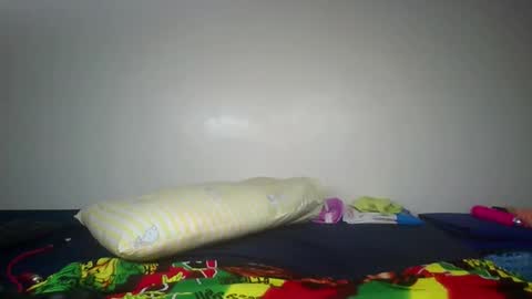 scentedfriction online show from September 25, 7:18 am