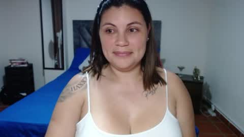 Secret Bella online show from June 22, 11:40 am