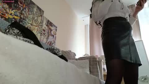 Snapshot of secretmistress01 chatting on March 11, 12:50 pm Mariot Mery for short ..never call me PET NAMES in FREECHAT mom momy baby or sweety online show from March 11, 12:50 pm