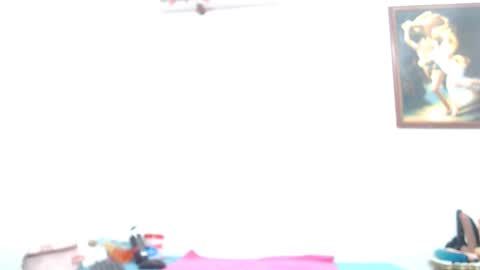 Estefany online show from March 11, 12:50 pm