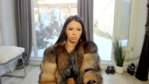 Selena online show from February 23, 8:00 am