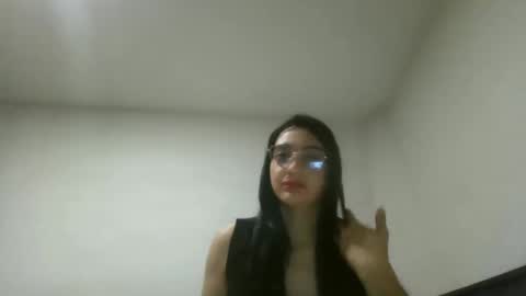 Selena Rous online show from December 15, 2:55 pm