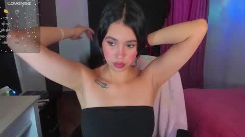 Snapshot of selene_e chatting on February 28, 11:01 pm Karol. online show from February 28, 11:01 pm