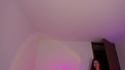 Snapshot of selene_e chatting on December 12, 1:53 am Karol. online show from December 12, 1:53 am