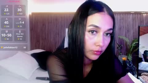 Snapshot of selene_vega_ chatting on October 16, 4:53 pm INDEPENDENT model Instagram selenevega08 online show from October 16, 4:53 pm