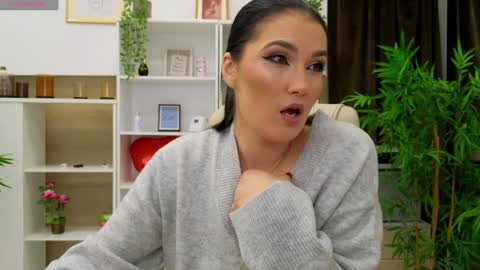 Snapshot of selinesole_ chatting on January 13, 4:51 pm Seline online show from January 13, 4:51 pm