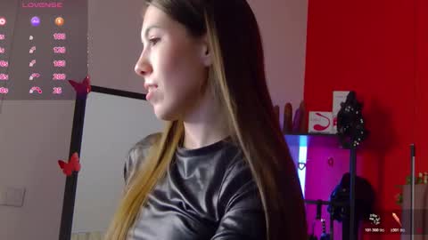 Nicole online show from March 5, 7:26 am