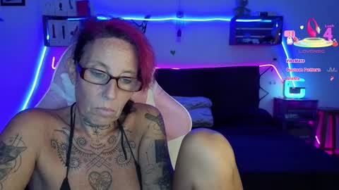 Selvaggia Del Caribe online show from September 13, 6:27 pm